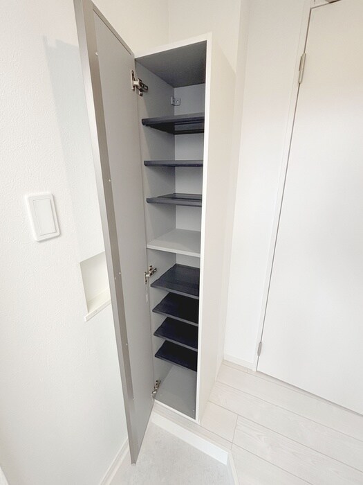 物件内観写真15　(靴箱)