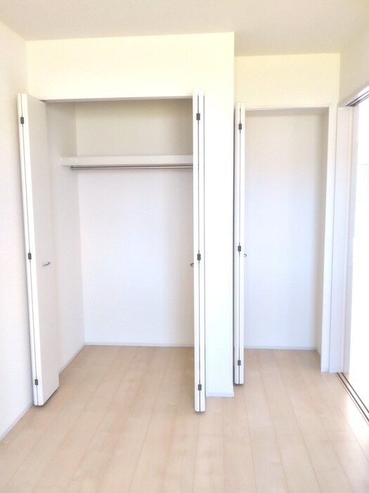 物件内観写真15　(収納)