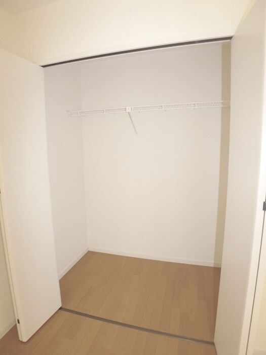 物件内観写真12　(収納)