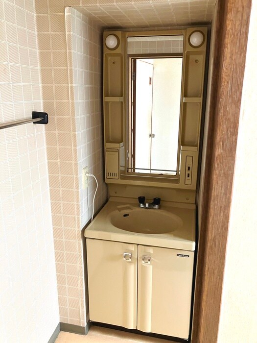 物件内観写真10　(洗面)