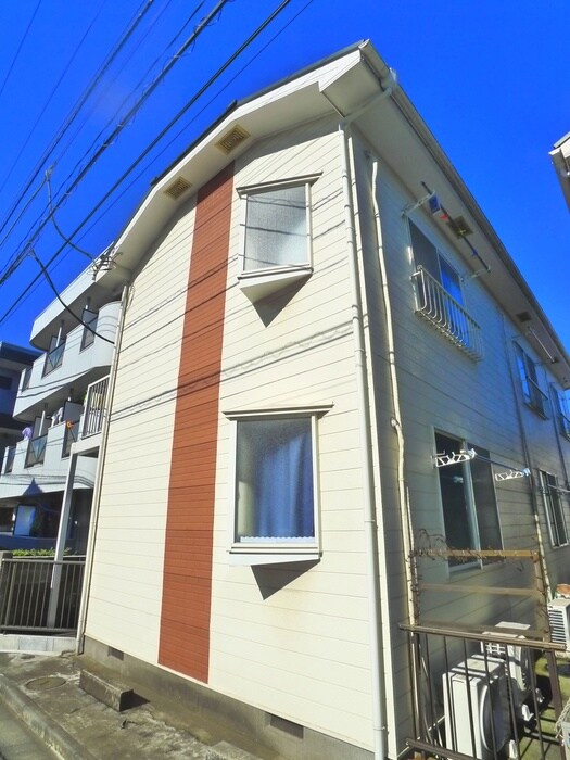 物件外観写真5　(エントランス部分)