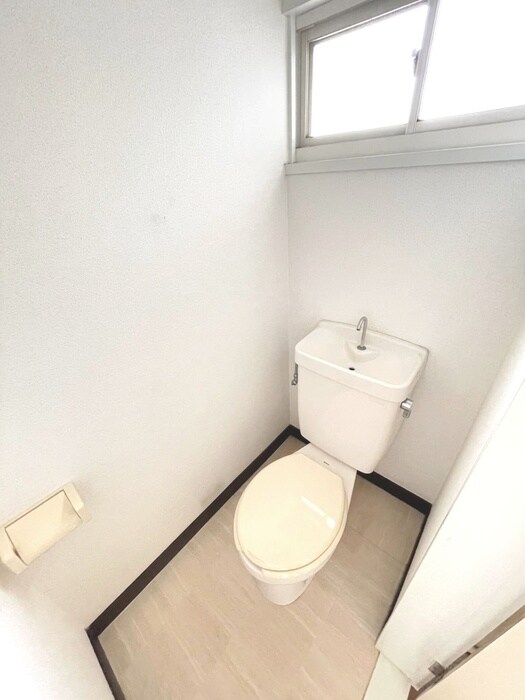 物件内観写真10　(トイレ)