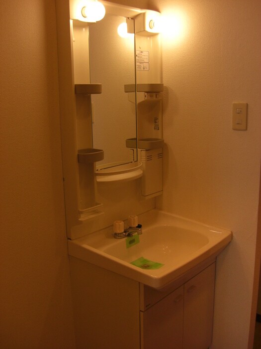 物件内観写真8　(洗面)