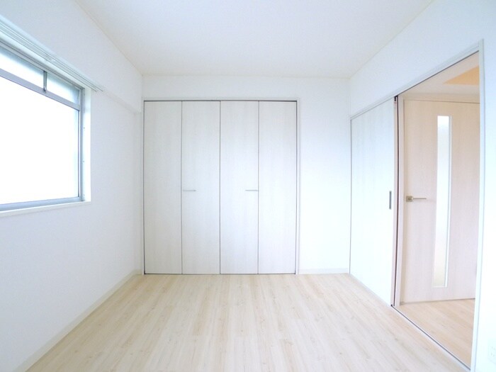 物件内観写真9　(居室)