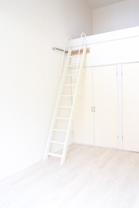 物件内観写真11　(室内からの展望)