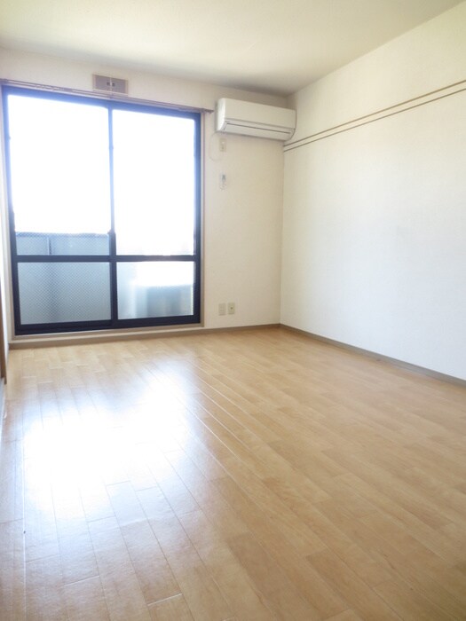 物件内観写真11　(居室)