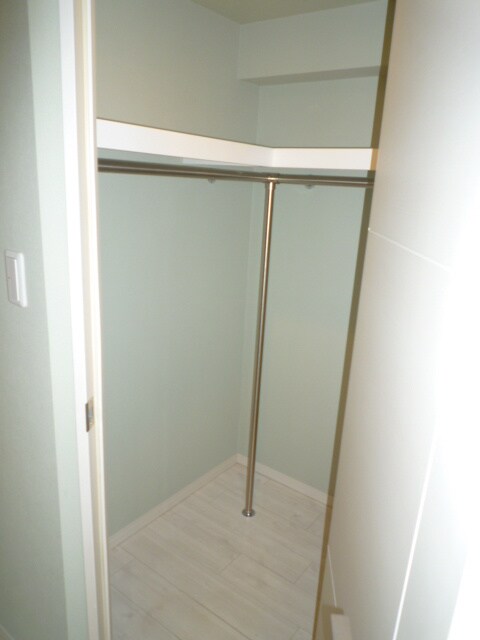 物件内観写真10　(収納)