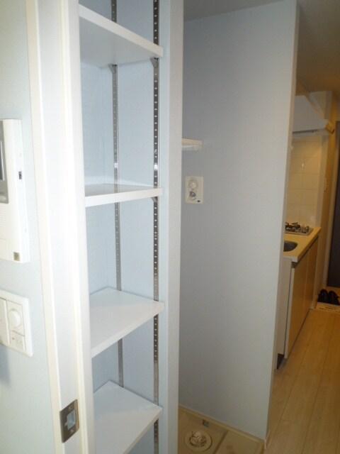 物件内観写真12　(靴箱)