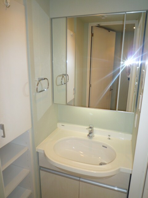 物件内観写真14　(収納)