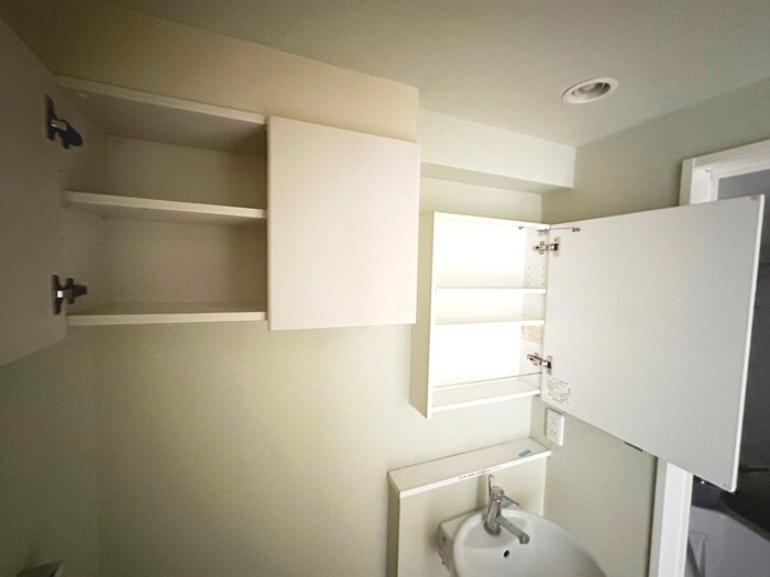 物件内観写真21　(収納)
