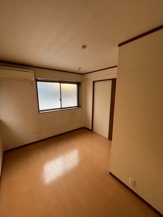 物件内観写真17　(居室)