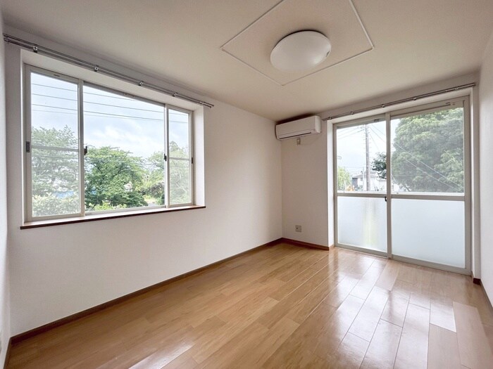 物件内観写真13　(居室)