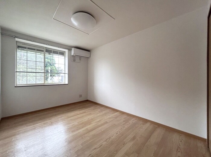 物件内観写真14　(居室)