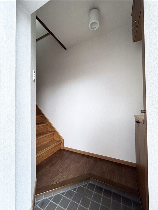 物件内観写真19　(廊下)