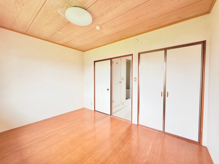 物件内観写真8　(居室)