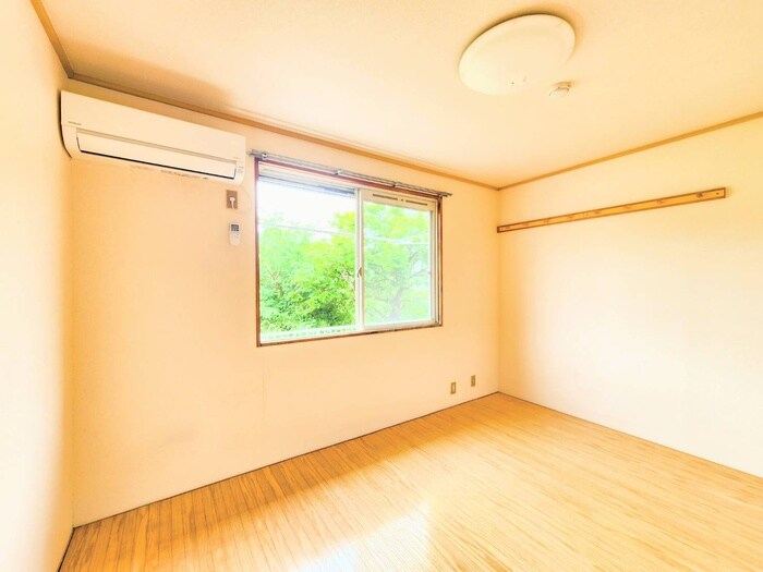 物件内観写真9　(居室)