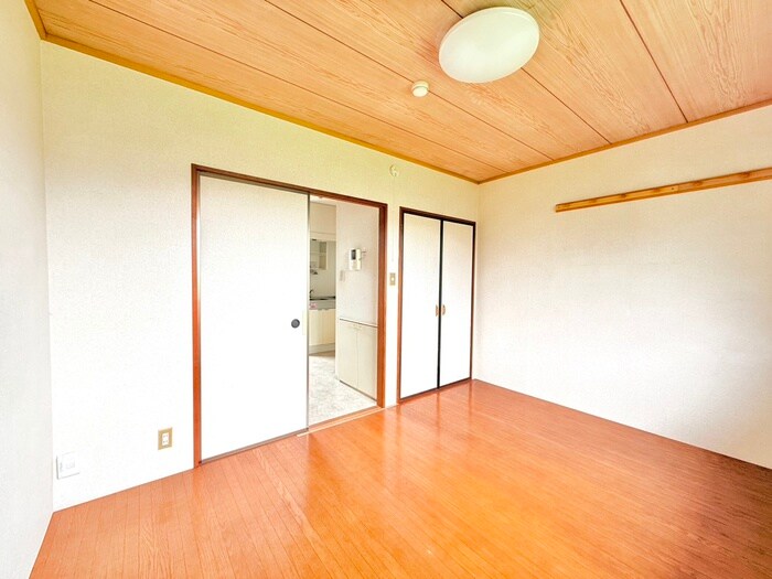 物件内観写真9　(居室)