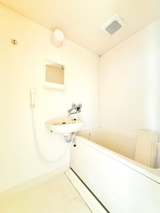 物件内観写真13　(バス／シャワールーム等)