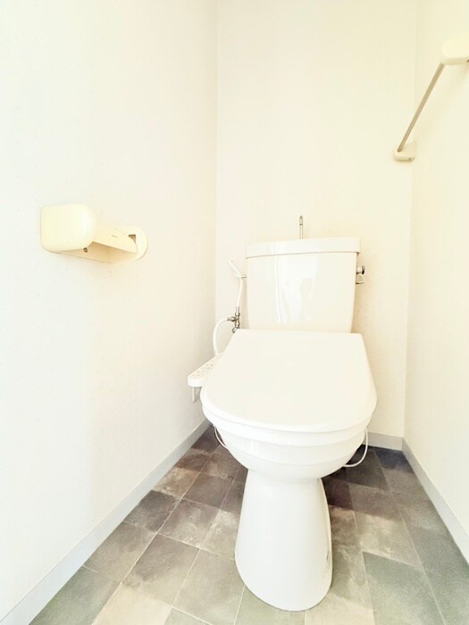 物件内観写真14　(トイレ)