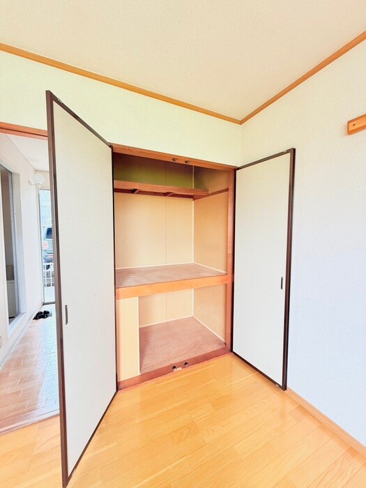 物件内観写真16　(収納)