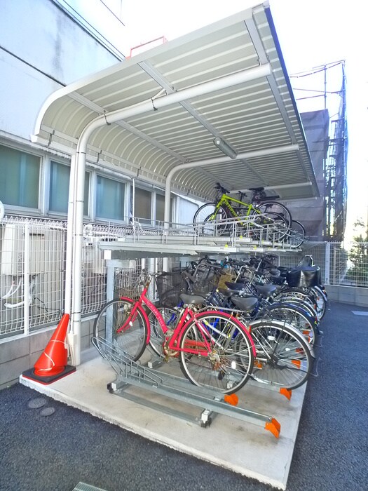 物件外観写真5　(駐輪場)