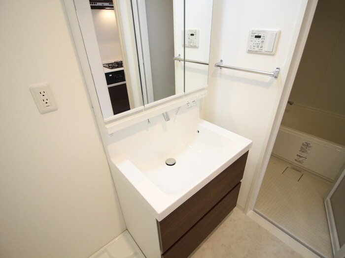 物件内観写真11　(洗面)