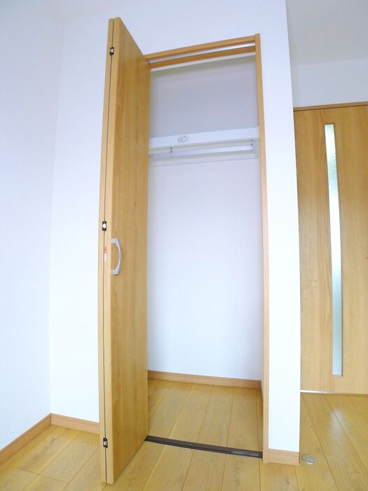 物件内観写真11　(収納)