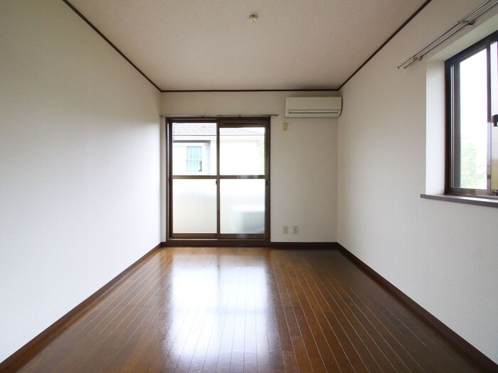 物件内観写真6　(居室)