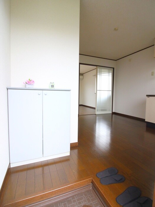 物件内観写真15　(玄関)