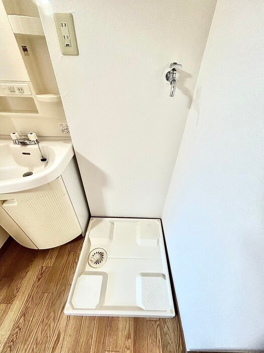 物件内観写真21　(洗濯機置場)