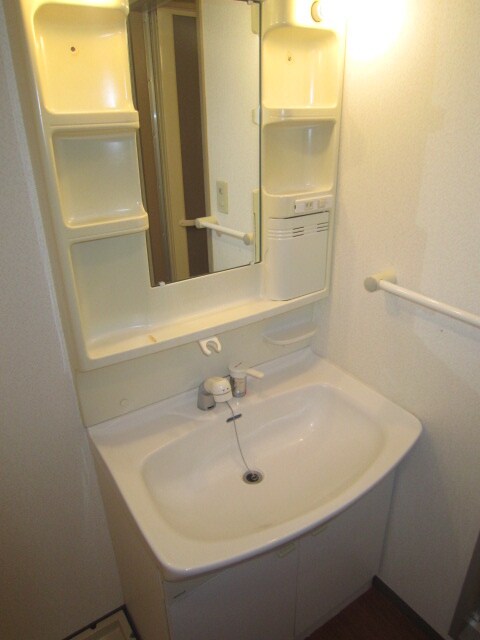 物件内観写真9　(洗面)