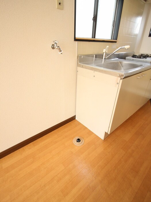 物件内観写真15　(洗濯機置場)