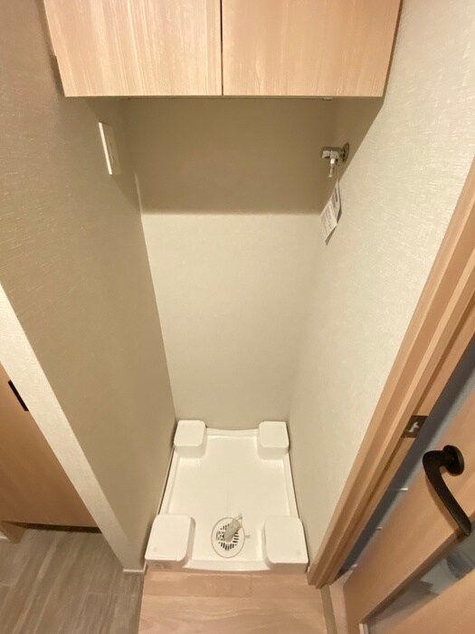 物件内観写真18　(洗濯機置場)