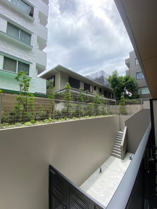 物件内観写真22　(室内からの展望)