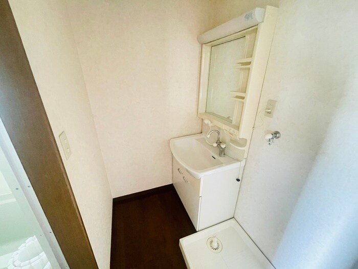物件内観写真12　(洗面)