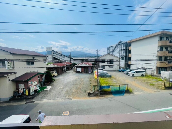 物件内観写真15　(室内からの展望)