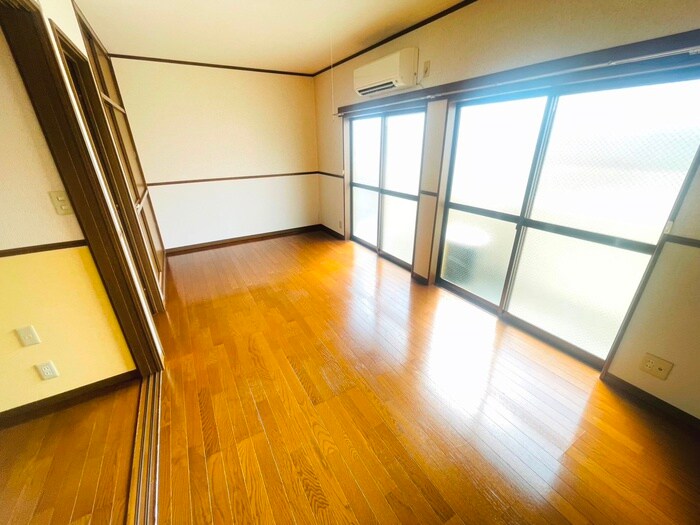 物件内観写真18　(居室)