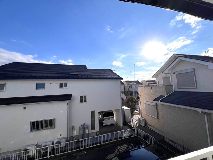 物件内観写真17　(室内からの展望)