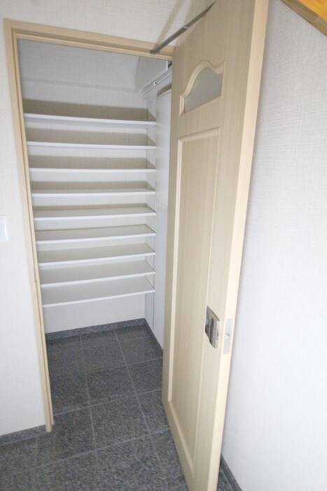 物件内観写真17　(靴箱)