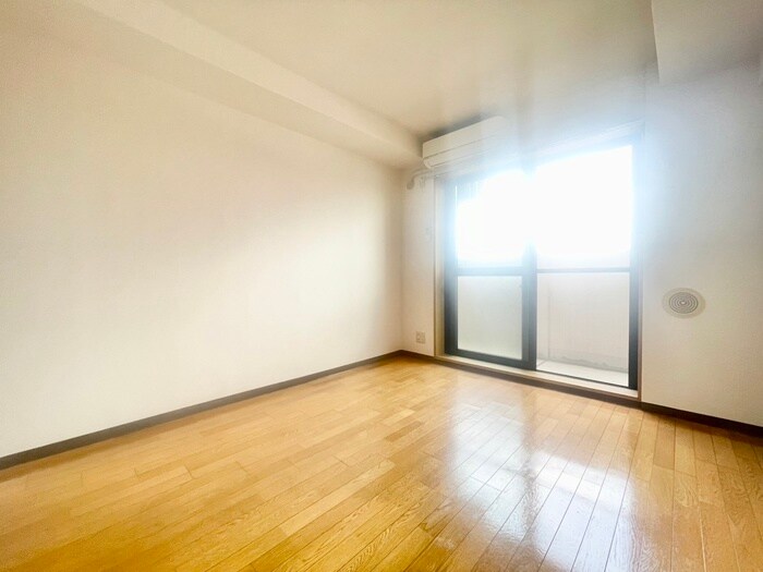 物件内観写真4　(居室)