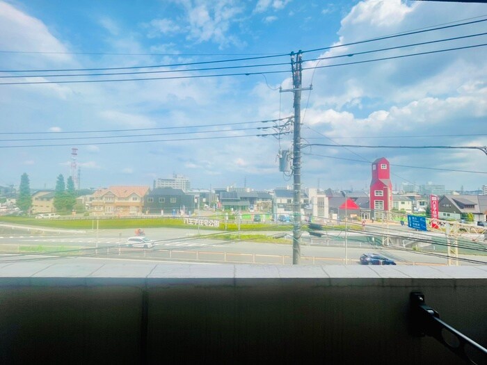 物件内観写真13　(室内からの展望)