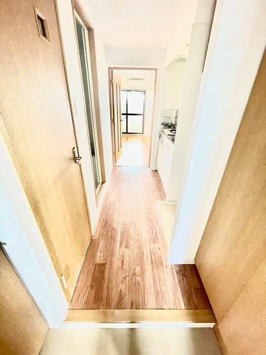 物件内観写真16　(廊下)