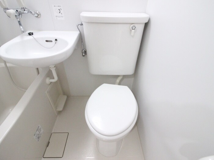 物件内観写真8　(トイレ)