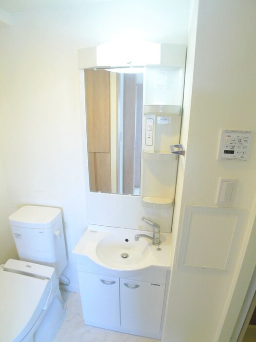 物件内観写真10　(洗面)