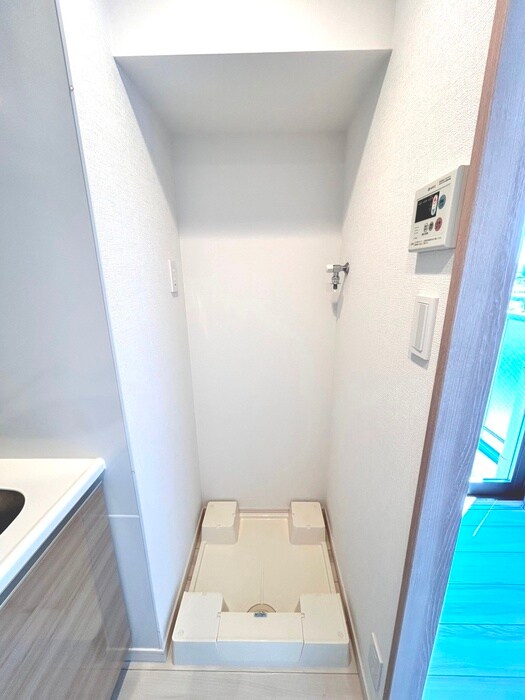 物件内観写真12　(洗濯機置場)