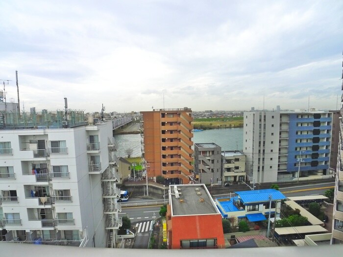 物件内観写真16　(室内からの展望)