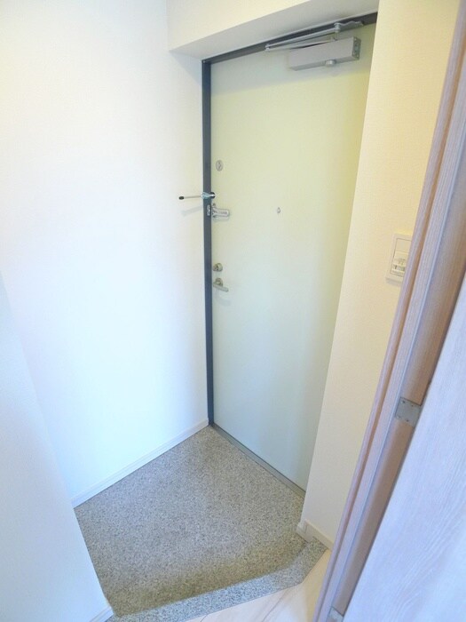 物件内観写真22　(玄関)