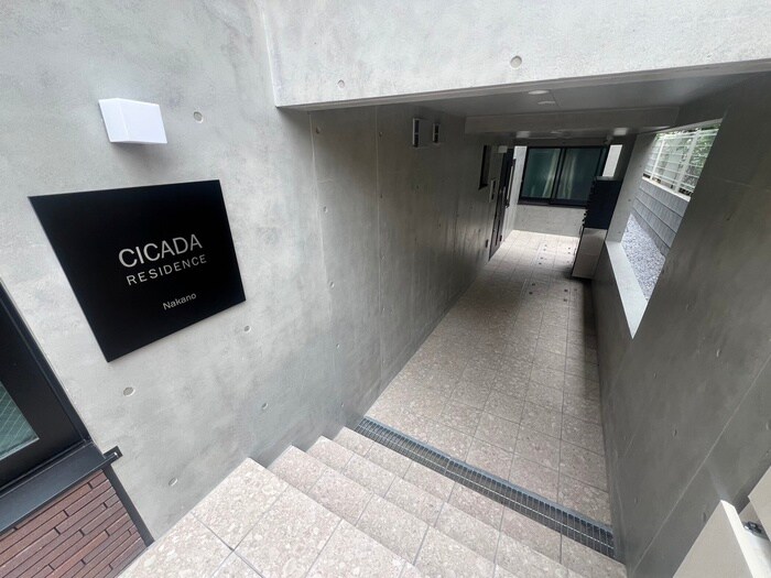 CICADA RESIDENCE NAKANOのエントランス部分