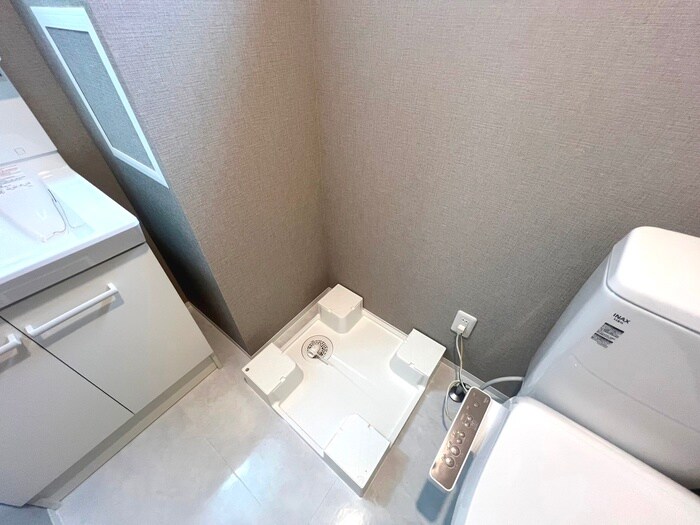 物件内観写真18　(洗濯機置場)