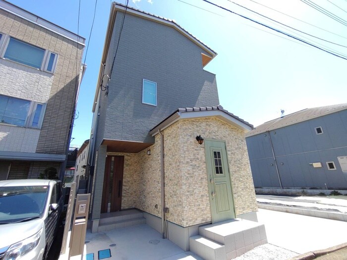 物件外観写真2　(外観写真)